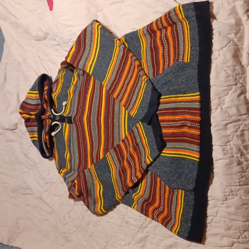 American eagle Outfitters XL Multi colored Baja Style Hoodie Sweater